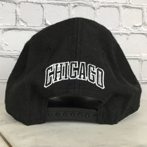 New Era 9Fifty NBA Chicago Bulls Black & Gray Adjustable SnapBack Hat & Cap - Picture 6 of 11